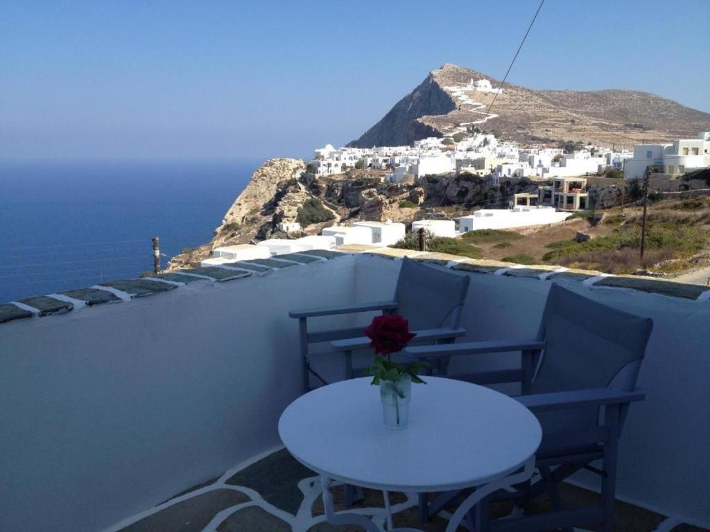 Kifines Suites Folégandros Exterior foto